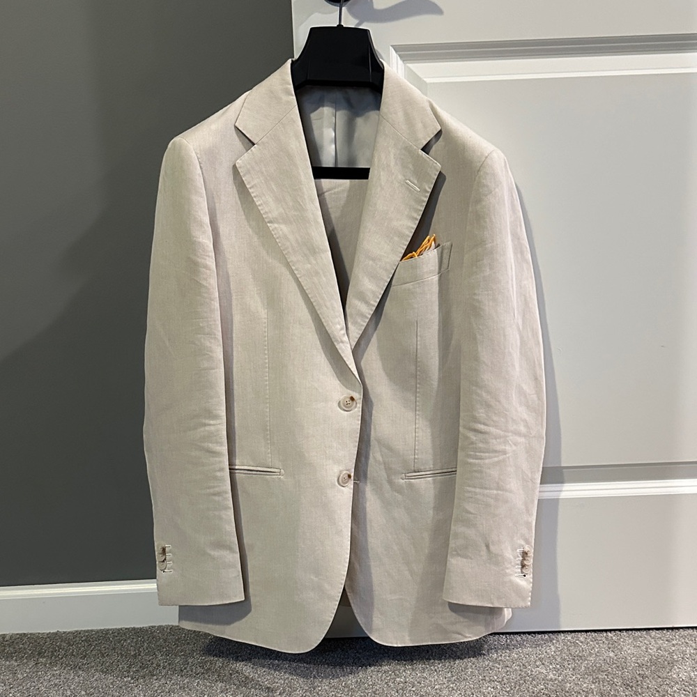 SuitSupply Light Tan Linen-Cotton Blend Blazer | Wide Notch Lapels | 38S